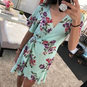 🔵!SALE! KENZIE Mint Floral Ruffle Wrap Dress